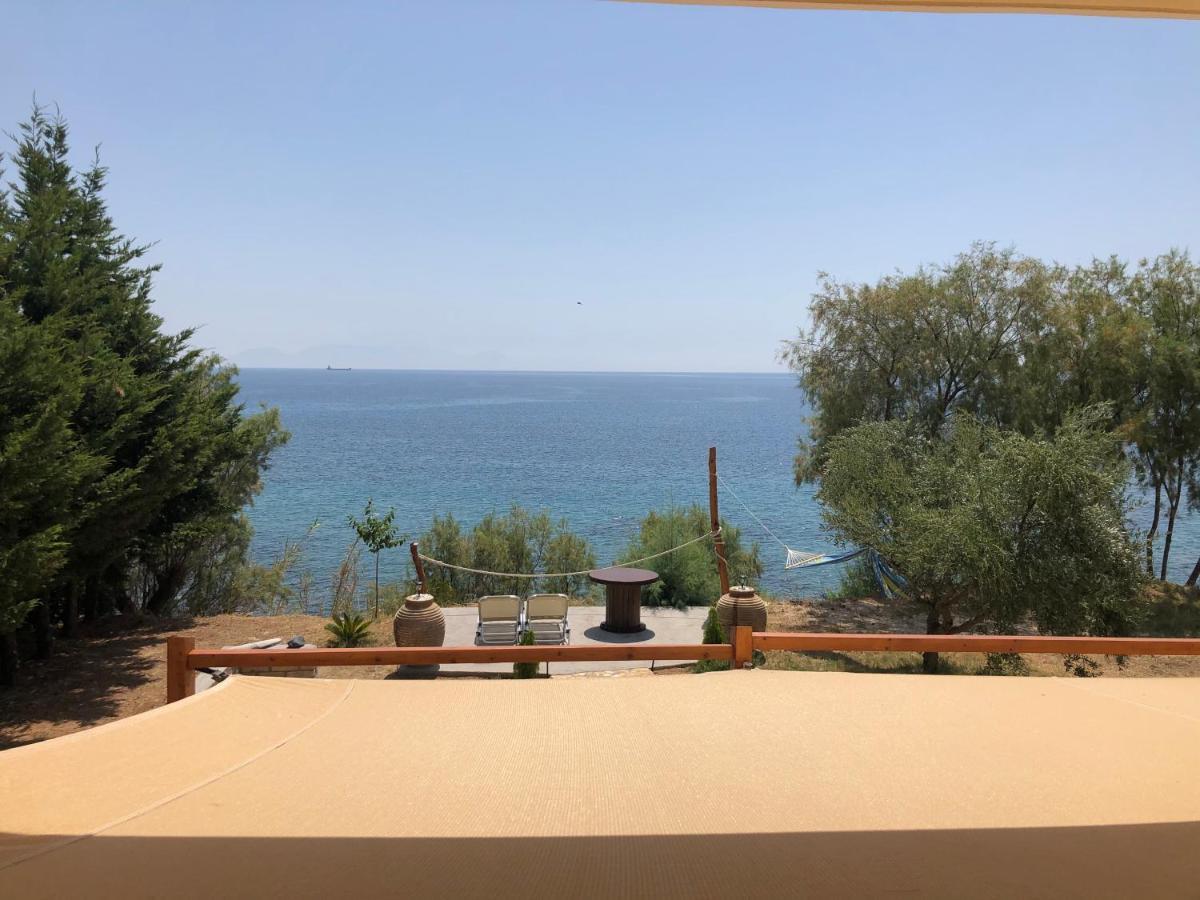 Seafront Studio With Direct Beach Access Koróni Екстериор снимка