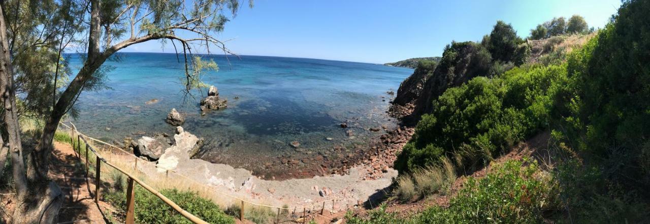 Seafront Studio With Direct Beach Access Koróni Екстериор снимка